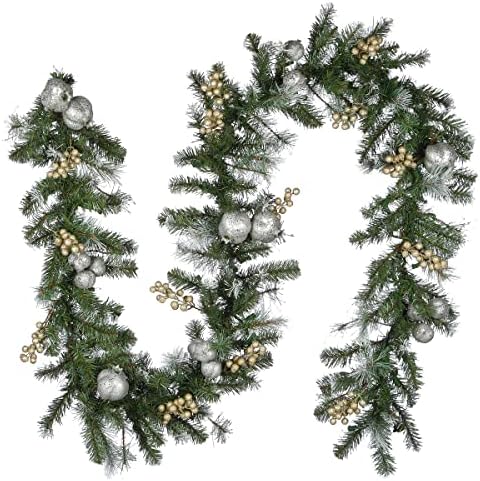 National Tree Company Önceden Aydınlatılmış Yapay Noel Çelengi, Yeşil, Nar Çamı, Beyaz ışıklar, Top Süsleriyle Süslenmiş,